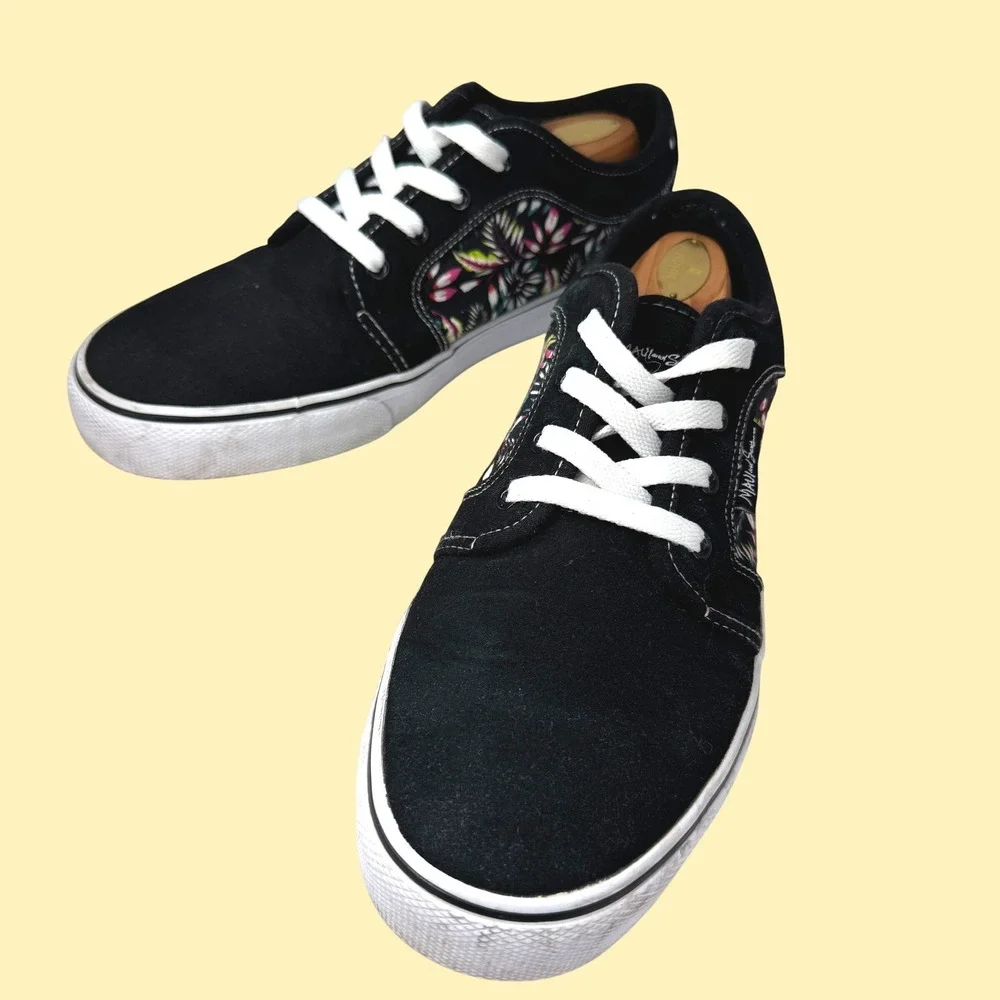 Maui and Sons Wave Sneakers Men 10 Tropical Floral Canvas Skate MSF18MVL001EA
